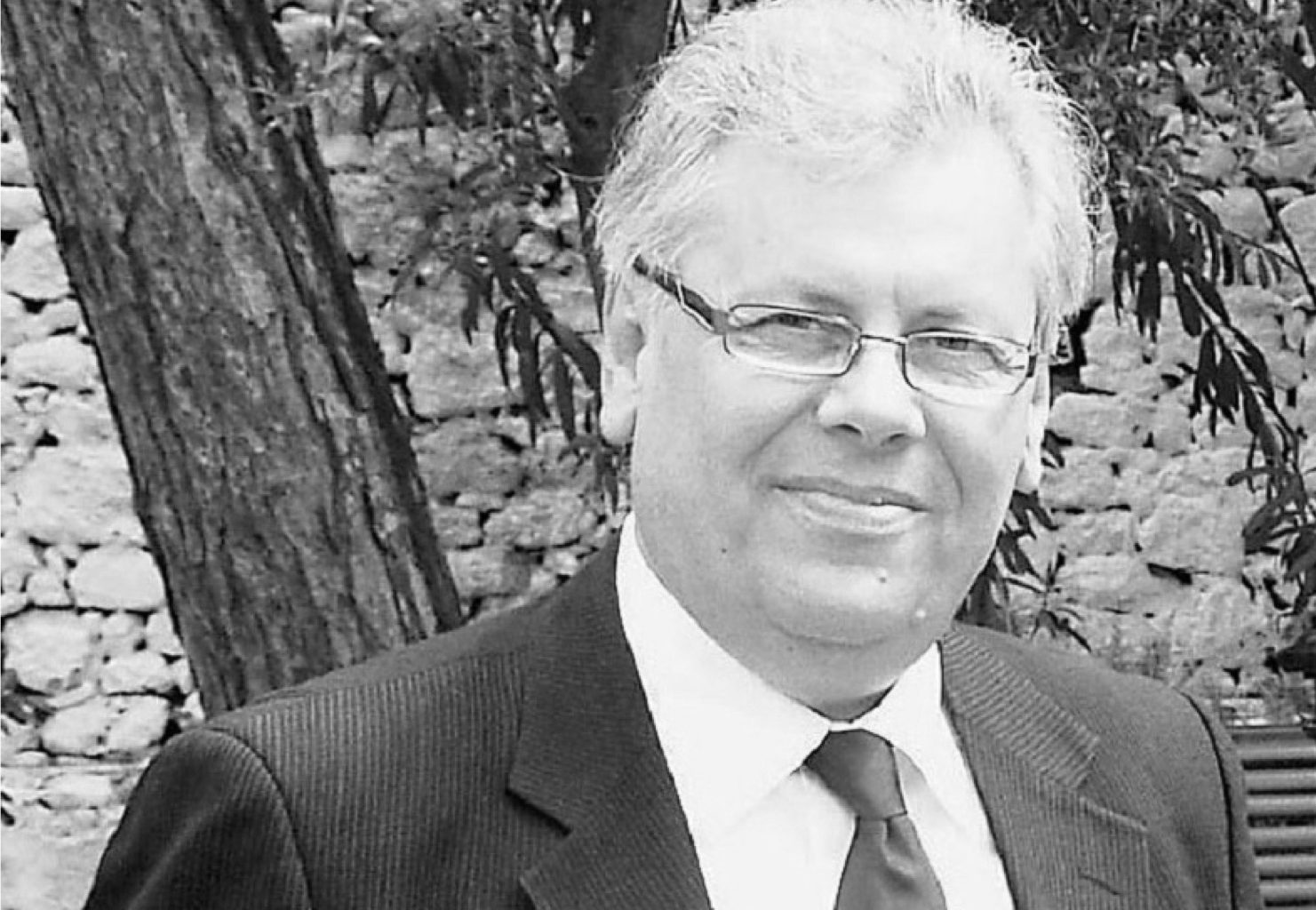 Νίκος Τσώνης